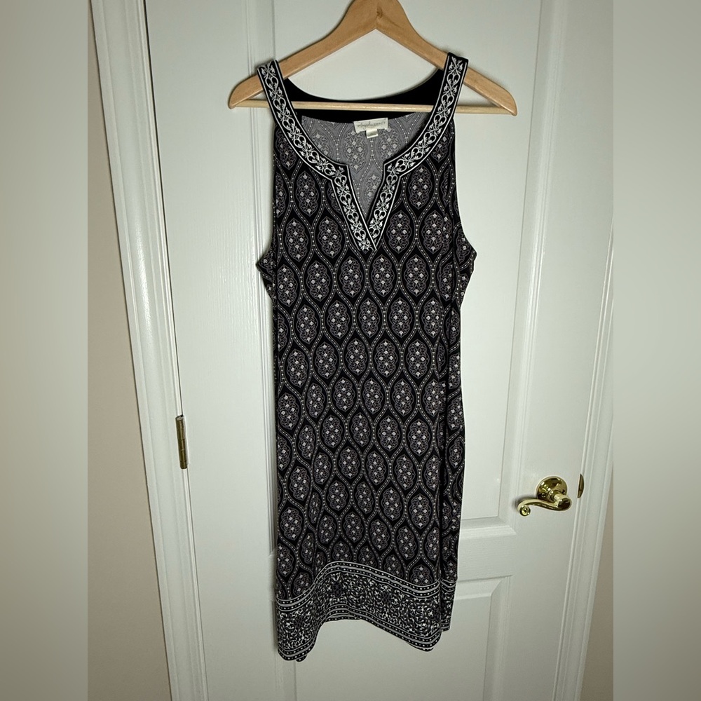 Magnolia Grace Black and White Paisley Midi Dress